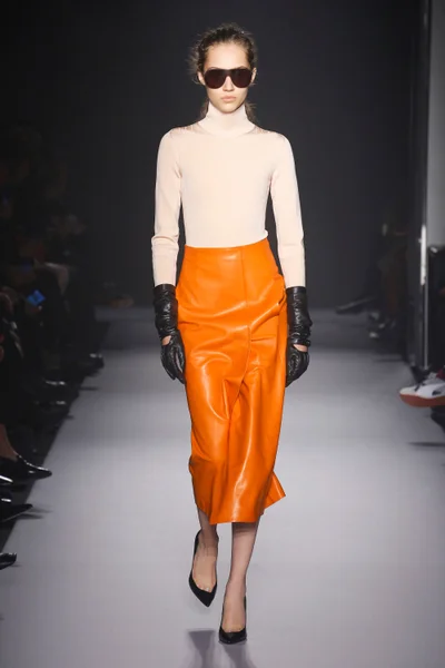 Look 4